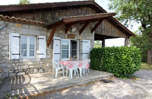 Saint Alban Auriolles House | Villa Saint-Alban-Auriolles, 2 bedrooms, 4 persons