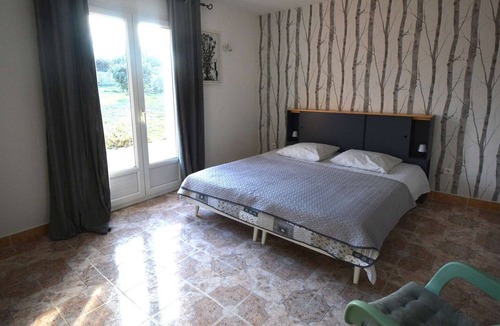 Saint-Remeze House | Villa Saint-Remèze, 5 bedrooms, 13 persons
