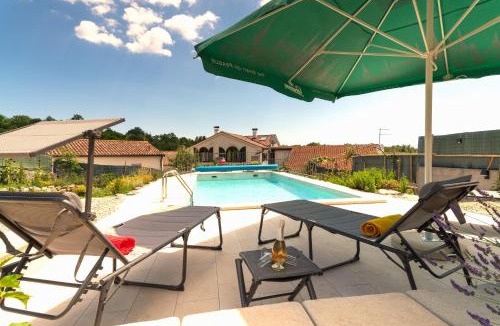 Veli Brgud House | VILLA SALVIA - Holiday house with pool -