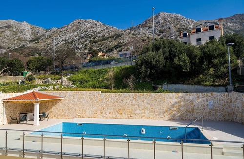 Plat Apartment | Villa Samba - Double Room with Balcony and Sea View - gasi se