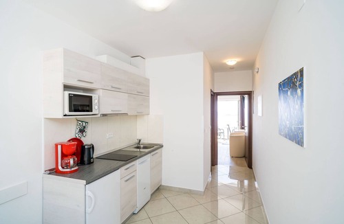 Plat Apartment | Villa Samba - Studio Apartment with Balcony and Sea View