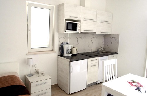 Plat Apartment | Villa Samba - Studio with Terrace and Sea View