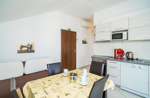 Plat Apartment | Villa Samba - Two Bedroom Apartment with Balcony and Sea View