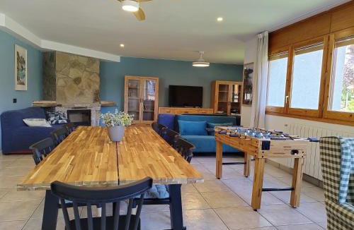 Jaca House | Villa San Lure Jaca
