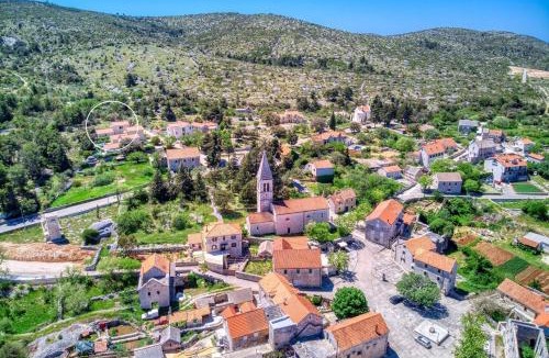 Dracevica Villa | Villa SAN with heated pool, traditional surroundings, 3-bedrooms