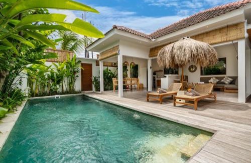 Beraban Villa | Villa Sana - Private 2BR Villa with Pool, 5 Minutes from the Beach