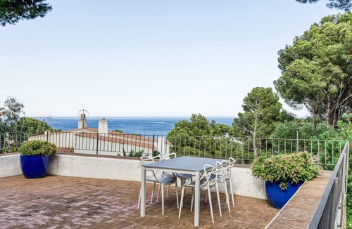 Llanca Villa | Villa 'Sant Genís' with Sea Views, Private Pool and Wi-Fi