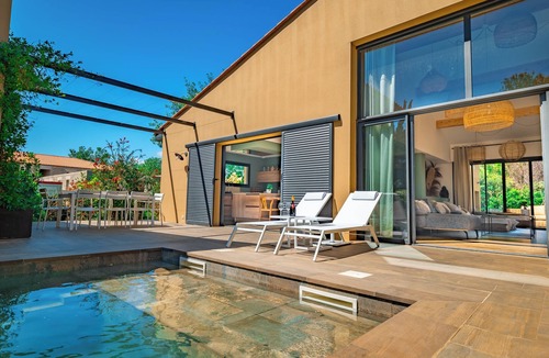 Baho Villa | Villa Saphir- luxury, calm & private pool