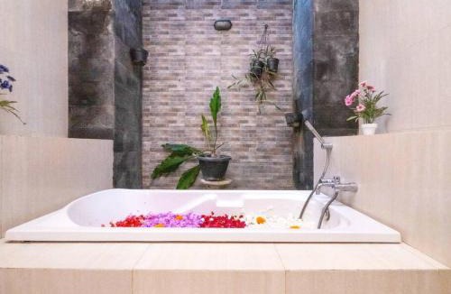 Medahan Villa | Villa Saraswati Keramas 3BR