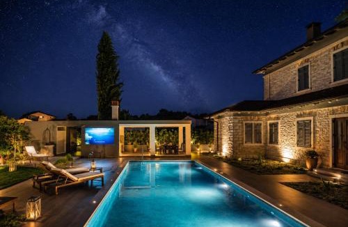 Modrusani Villa | Villa Scvola Elementare Istria - Heated Pool, Private Cinema & EV Connector