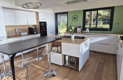 Saint-Marc-sur-Mer Villa | Villa sea view in Saint Marc sur Mer direct beach access