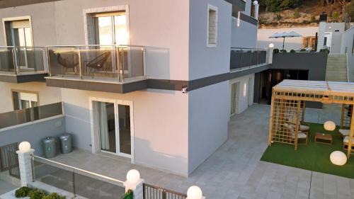 Vidreres House | Villa Senera