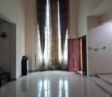 Kota Warisan Bed & Breakfast | VILLA SHAMIR