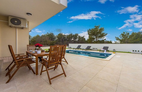 Sibenik Villa | Villa Shaula 1 - Three Bedroom House with Pool
