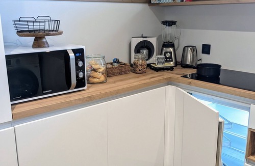 Laille Hotel | Villa Short Cravate