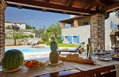 Kirmenjak Villa | Villa Simone Porec by Istriaselect Villas