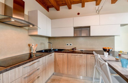 Polpenazze del Garda Villa | Villa Sinfonia: with 3 bedrooms and lake view