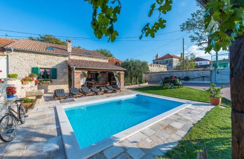 Zemunik Donji Villa | Villa Sisman-Spa Villa