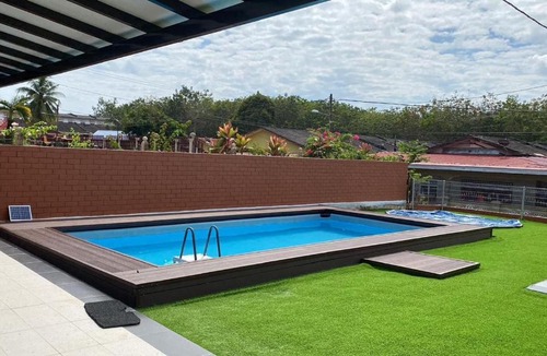 Sungai Baru Tengah Ski Chalet | VILLA SITI BALQIS