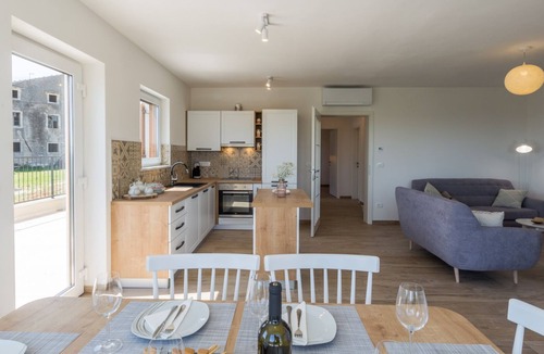 Baredine Villa | Villa Skarline by Villas Guide