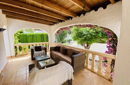 El Portet Villa | Villa, sleeps 8, private pool, 4 min stroll to sandy El Portet beach.