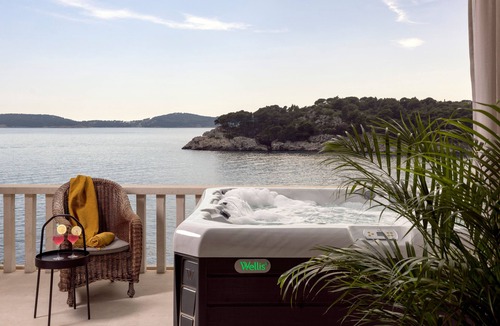 Zaton Villa | Villa Sol Charming and spacious villa with private sea access