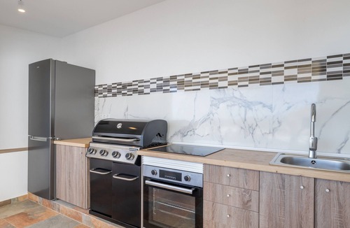 Calpe Villa | Villa 'Sol Y Mar' with Private Pool, Wi-Fi and Air Conditioning