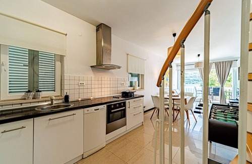 Hodilje Villa | Villa Soldo by Villas Guide