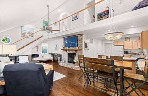Ocean Pines House | Villa Sole Retreat - Screened Porch & Fire Pit!