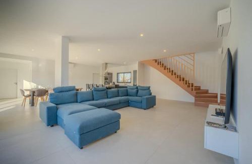 Saint-Georges-du-Bois House | Villa Solis