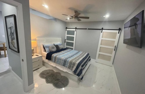 Three Oaks Apartment | Villa Sosa