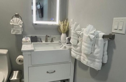 Three Oaks Apartment | Villa Sosa