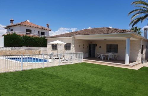 Vinaros Villa | Villa Soteliño - Chalet con piscina privada en Vinaròs - Ref. 300