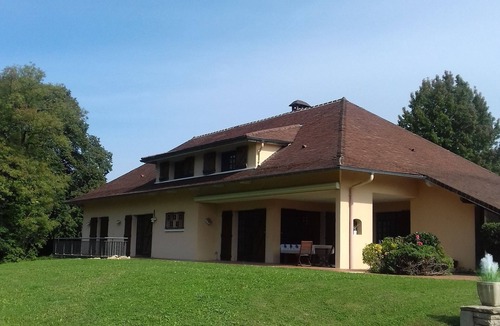 Saint-Amour Villa | VILLA South JURA