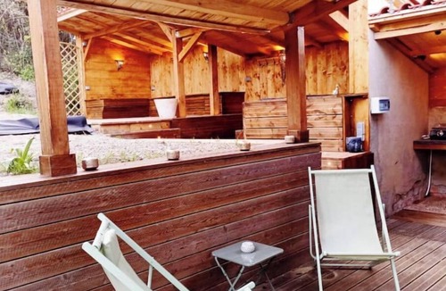 Limoux Villa | Villa spa relaxation in a green setting