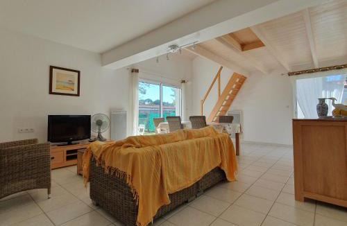 La Faute-sur-Mer House | Villa spacieuse proche plage, 5 pers, jardin privatif - FR-1-476-110