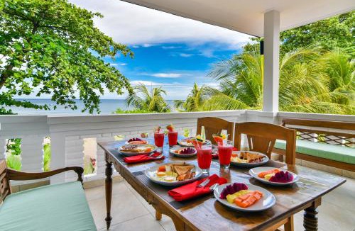 Lovina Villa | Villa Spice House Inn Upstairs