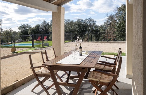 Labastide-de-Virac Villa | Villa 'St Roman with Private Pool', Wi-Fi and Air Conditioning in Labastide-de-Virac