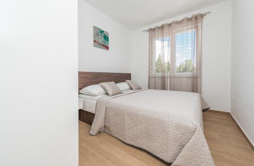 Zrce Apartment | Villa Star 4 luxury apartment with a pool