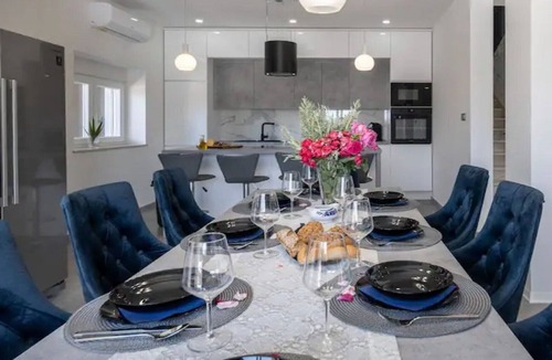 Sucuraj Villa | Villa Stipea - Four Bedroom Villa with Swimming Pool