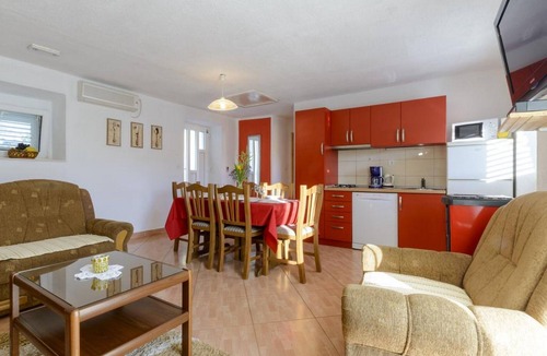 Pridvorje Villa | Villa Stone House Kuna - Three-Bedroom Villa with Private Pool