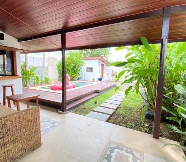 Jasri House | Villa Strelitzia