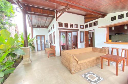 Jasri House | Villa Strelitzia