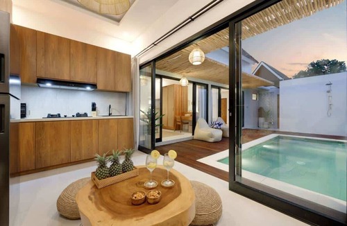 Sunset Road House | Villa Summer Cinta – Oasis 2BR Hideaway Seminyak