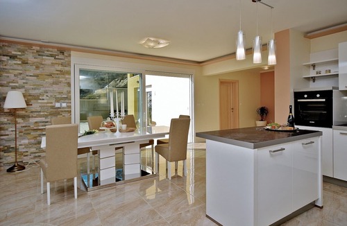 Mimice Villa | Villa Sun Palace is a luxury 5 bedroom villa with amazing sea views