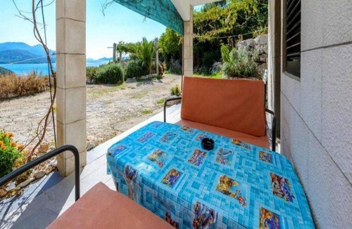 Podimoc Apartment | Villa Sunce Doli - One-Bedroom Apartment with Balcony and Sea View