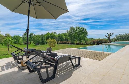 Fuskulin Villa | Villa Sunset - with private pool, squash coart and table tennis