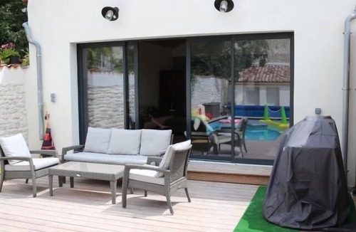 La Rochelle City Centre Villa | Villa-Superior-Ensuite