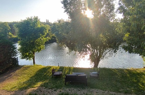 Saintry-sur-Seine Villa | Villa sur Bord de Seine Avec Piscine Extérieure a 30kms de Paris