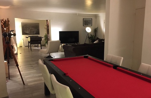 Saintry-sur-Seine Villa | Villa sur Bord de Seine Avec Piscine Extérieure a 30kms de Paris